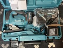 【新品未使用品】マキタ　充電式ジグソー　JV002GRDX　バッテリBL4025×2本・充電器DC40RA・ケース付_画像2