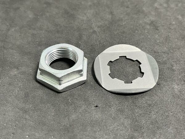 Z250FT フロントスプロケット取り付けナット(ロックワッシャー付き)新品即決 カワサキ KZ