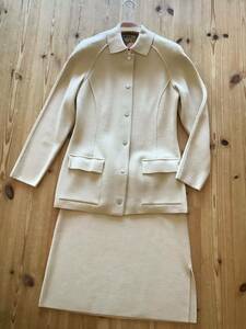 [Salvatore Ferragamo] Salvatore Ferragamo knitted jacket / cardigan & skirt suit setup M size 