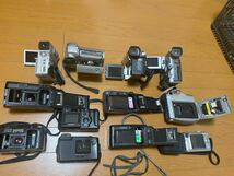 デジカメまとめ売り 15個Nikon OLYMPUS SHARP SONY FUJIFILM MINOLTA KONICA KYOCERA RICOHコンパクトデジタルカメラジャンク品_画像5