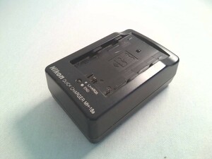 Nikon ニコン 　純正　充電器　MH-18a　 クイックチャージャー　QUICK CHARGER　本体のみ★ 動作品