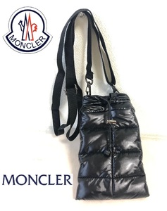 モンクレール小物入れポーチMONCLERケース/ポシェット携帯ケース黒スマホ入れワッペンわっぺんサコッシュ眼鏡ショルダー/メガネケース