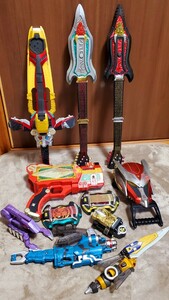 [ジャンク] バンダイ 特撮 DX 武器セット 仮面ライダー 変身 龍騎 ギャレン 轟鬼 斬鬼 カブト ザビー ドレイク サソード ラウザー バイザー