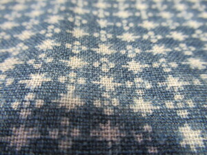 古布、藍染木綿、はぎれ、両面染、幾何学文、７０センチ。