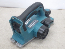 中古 マキタ makita 14.4V充電式カンナ KP140D 本体のみ 新でん_画像2