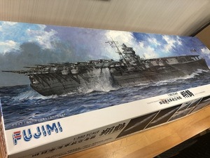 未組立 未使用　FUJIMI 1/350 旧日本海軍航空母艦 翔鶴　初回限定特典付　プラモデル　（M6803）