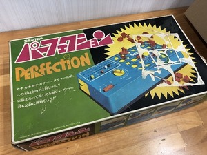エポック社のパーフェクション PERFECTION パーフェクションゲーム パズル おもちゃ（M6072-7）