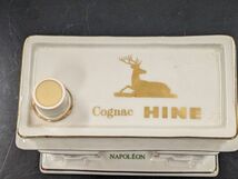 未開栓 HINE NAPOLEON ハイン ナポレオン ブランデー 約1579g 凱旋門 陶器ボトル 白/ホワイト 箱・替え栓 洋酒 古酒（M6824）_画像6