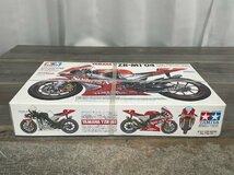 8777 未組立 タミヤ ヤマハ YZR-M12 ‘04 No.7/33 1:12 YAMAHA YZR-M1 '04 未使用 未開封_画像2