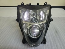 ☆スズキ　SUZUKI　GSX1300R隼 ヘッドライトユニット（08’～19’）訳あり中古品！☆_画像1