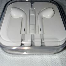 Apple アップル iPhone 付属品 イヤホン EarPods 有線 4極ジャックタイプ _画像3