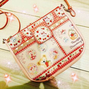 完売☆ダッフィーフレンズ☆ストロベリーギフト柄 合皮ショルダーバッグ