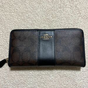 COACH シグネチャー ラウンドファスナー 長財布