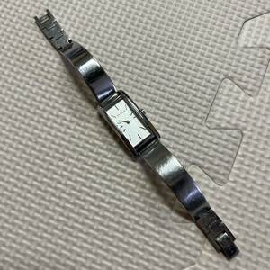 FURLA フルラ　腕時計 レディース　不動　シルバー　アナログ式　中古品　ブレスレット