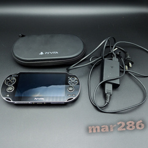 PS Vita PCH-1000 クリスタル・ブラック ＆ ケース ＆ 充電ケーブル ＆ メモリーカード 32GB