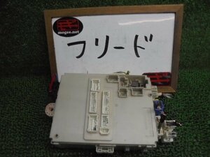 5FB1503 YD2)) ホンダ フリード GB3/GB4 前期型 G Lパッケージ 純正 室内ヒューズボックス SYY-J010 8103 0093