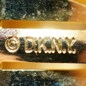 1110 DKNY/ダナ・キャラン ゴールドカラー イヤリング 海外製 ブランド ヴィンテージ アクセサリー アンティーク 耳飾り 装飾品の画像3