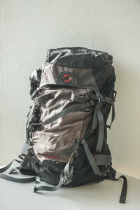 C-24 MAMMUT マムートspindrift 40L !縦55ｘ横30ｘマチ20cm！かっこいい！