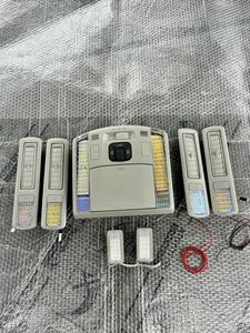 中古トヨタアルファード/ ヴェルファイア、DBA-GGH20W純正ルームランプ　LEDルームランプGGH25W / ANH20W / ANH25W ルームランプ