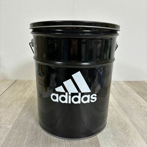 110 adidas ペール缶　ふた付き　スツール　黒　アディダス　椅子　雑貨　高さ約36.5