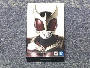 バンダイ　S.H.Figuarts フィギュアーツ　真骨彫製法　仮面ライダークウガ マイティフォーム　仮面ライダーディケイド Ver. 未開封品