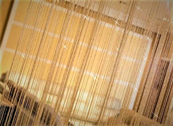 実にオシャレ キラキラ光る 紐のれん シャンパン ゴールド 95×200cm