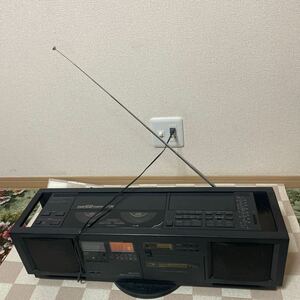 【外観美品】SHARP ３DTWIN BASS HORN ツインCD/Wカセット搭載大型ラジカセ　QT-83CD