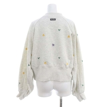 ミルクフェド MILKFED. 23AW EMBROIDERED FLOWER CREWNECK SWEATSHIRT MILKFED スウェット トレーナー 花柄刺繍 裏起毛 長袖 ONE SIZE ライ_画像2