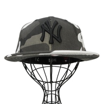 ニューエラ NEW ERA 59FIFTY ベースボールキャップ 帽子 カモフラ柄 ワッペン 刺繍 緑 白 黒 58.7cm Fサイズ 0210 IBO47 メンズ_画像1