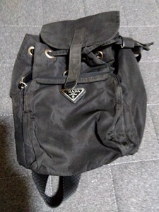 プラダ　PRADA バッグパック 巾着 三角ロゴ 白タグ フラップ ベルト 黒　リュック　ナイロン　メンズ　レディース