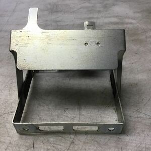 M34-53 ホンダ ジャイロキャノピー 4st FI TA03 バッテリーステー　ASSY 純正部品