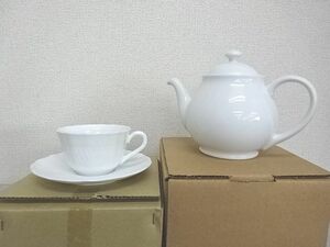 未使用・保管品★Noritake★ノリタケ　シェール ブラン カップ＆ソーサー　4客セット　ティーポット大　1個　白　電子レンジ・食洗器対応