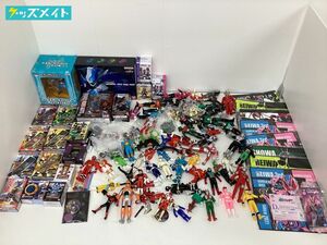 【現状】 特撮ヒーロー物 グッズ まとめ売り 仮面ライダーシリーズ、ウルトラマンシリーズ、フィギュア ソフビ タオル 他