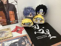 【現状】NARUTO-ナルト- グッズ まとめ売り うちはサスケ はたけカカシ 他 缶バッジ アクスタ クリアカード ぬいぐるみ タオル 他_画像5