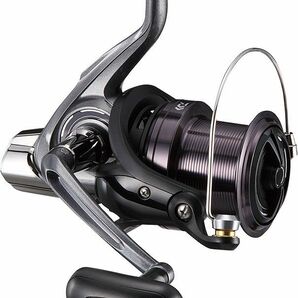 【☆未使用☆】送料無料　DAIWA　17クロスキャスト 5500 リール