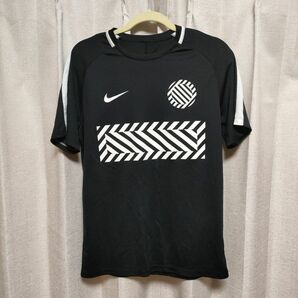 【美品.匿名配送】ナイキ　半袖ドライシャツ　サッカー XL