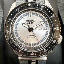 未使用 SEIKO セイコー 5スポーツ SBSA195 ウルトラセブンコラボ限定モデル 腕時計 55周年 国内777本限定 自動巻 保管現状品 レア HK0086_画像3