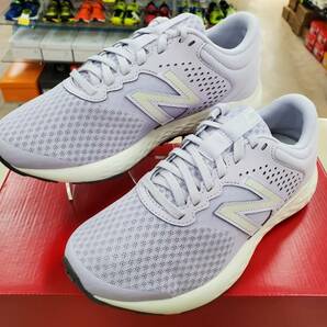 新品即決23.0cm★newbalanceニューバランス WE420 レディース ランニングシュース★2E幅 カジュアル 人気定番モデル！普段履きにも◎