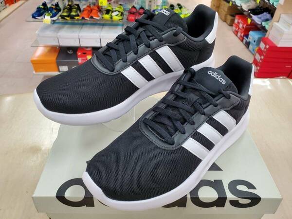 新品即決24.0cm★adidasアディダス ライトレーサー3.0M カジュアルスニーカー★スポーティー ランニング シューレース紐靴 人気モデル！