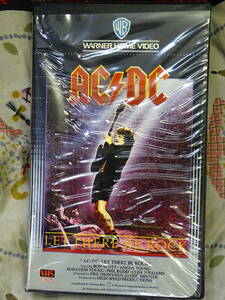AC/DC: LET THERE BE ROCK
