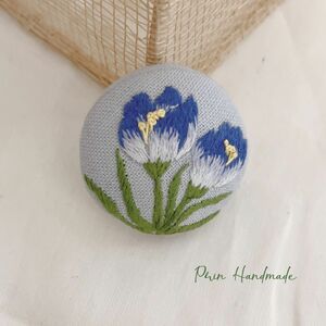 刺繍ブローチ　ハンドメイド