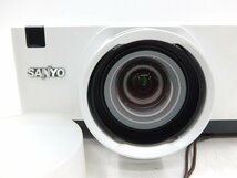 【z25970】SANYO サンヨー LP-XU301 プロジェクター ランプ使用時間331時間 ソフトケース付き 格安スタート_画像4