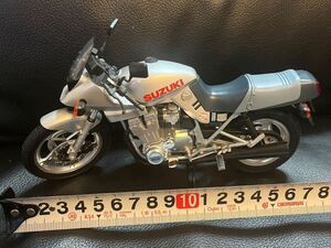 1/12 SUZUKI GSX1100S KATANA シルバー 銀 スズキ 刀 カタナ SILVER ダイキャストバイク ミニカー オートバイ 完成品 旧車