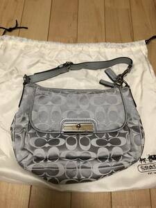 COACH コーチ　シグネイチャー　バッグ　レディース　美品