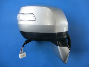 ホンダ ステップワゴンスパーダ RK5　右・サイドミラー　NH704M／スーパープラチナメタリック