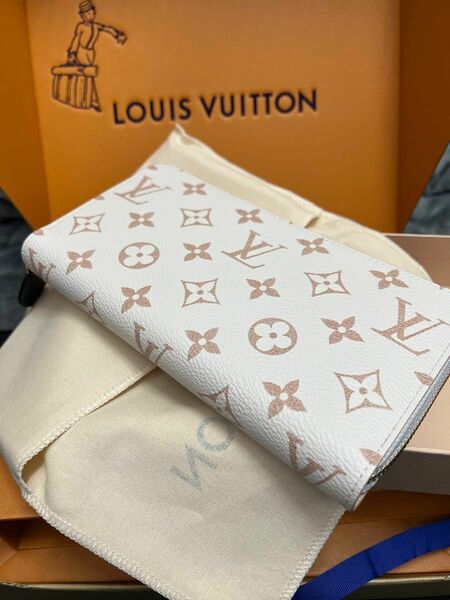 値下げ！Louis Vuitton 財布　ZIPPY WALLET M83093