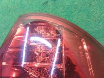 ノア　DBA-AZR60G　右テールランプ　LED　パネル付　1D4　シルバー　※送料込※　※北海道・沖縄・離島送料要確認_画像2