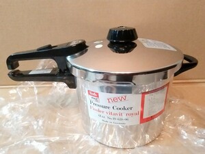 新品　Fissler フィスラー　VITAVIT ROYAL Pressure Cooker 圧力鍋　made in w.Germany　寸法　22cm　容量　6.0L　ドイツ製　調理器具