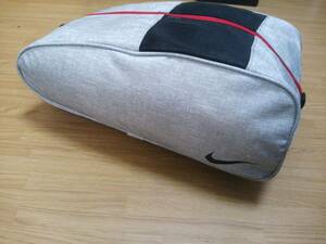 NIKE ナイキゴルフシューズケース ①