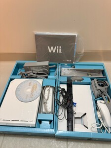 Wii ホワイト Wiiリモコン 白 512MB RVL-001 リモコン ゲーム機 任天堂 ニンテンドー どうぶつの森 動作確認済み 箱付き